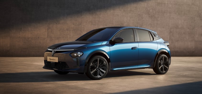 La nuova era di Lancia inizia con Nuova Ypsilon in edizione limitata Cassina